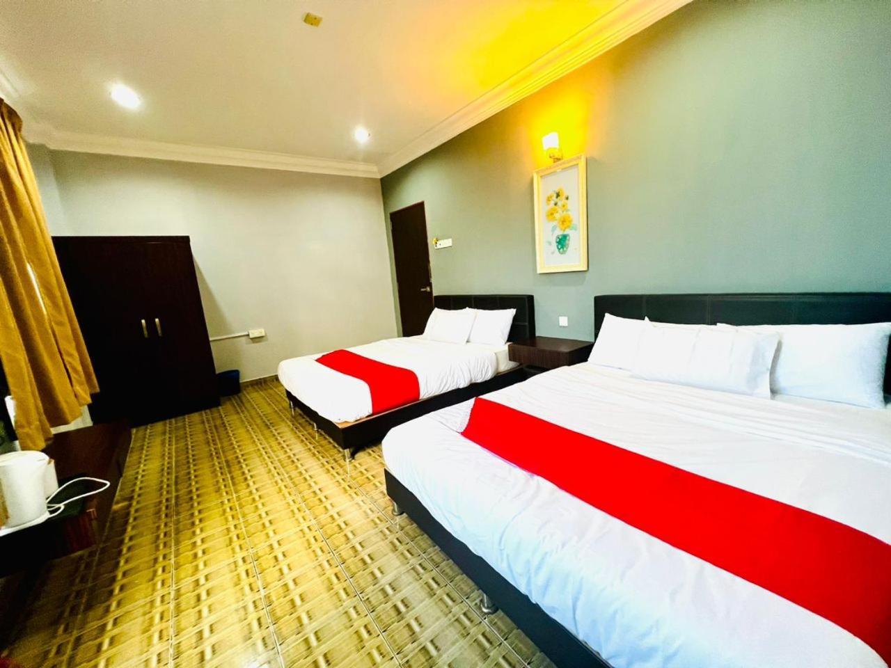 Daily Inn Hotel Мерсинг Экстерьер фото