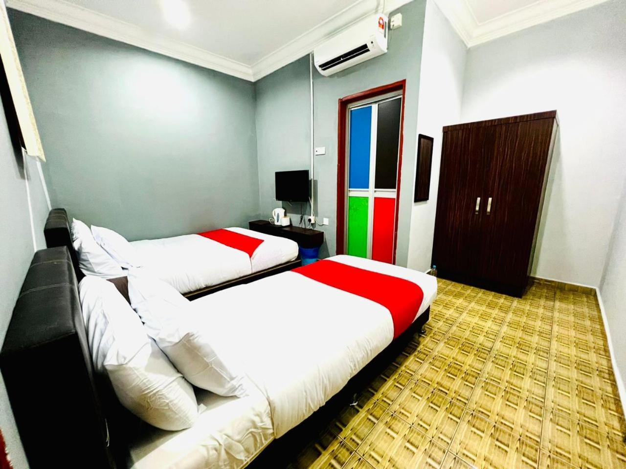 Daily Inn Hotel Мерсинг Экстерьер фото